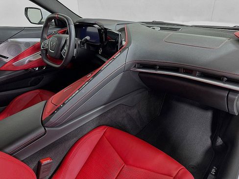 Used 2024 Chevrolet Corvette Stingray Preferred Cpe image 25