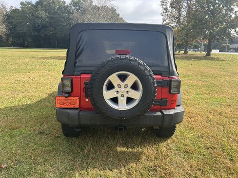 Used 2015 Jeep Wrangler Unlimited Sport w/ Quick Order Package 24S image 6