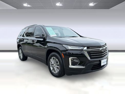 Certified 2023 Chevrolet Traverse LT FWD image 6