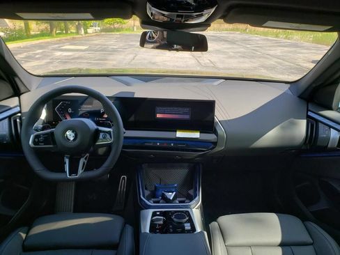 New 2026 BMW X3 xDrive30 w/ M Sport Package AWD/4WD image 8