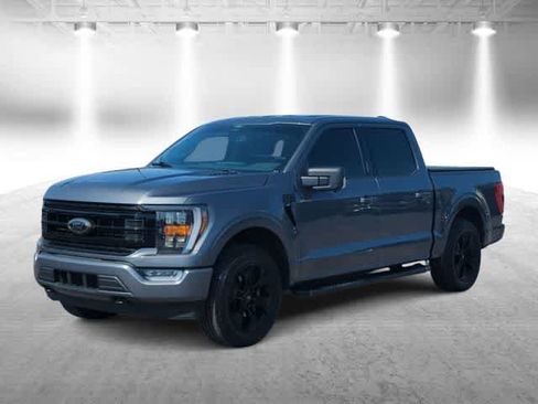 Used 2022 Ford F150 XLT w/ Equipment Group 302A High AWD/4WD image 4