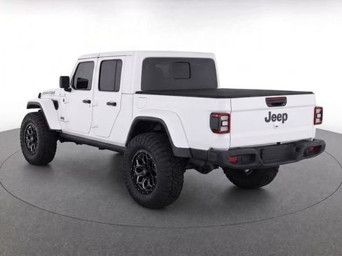Used 2025 Jeep Gladiator Sport AWD/4WD image 7