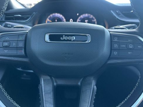 New 2026 Jeep Grand Cherokee Altitude image 21