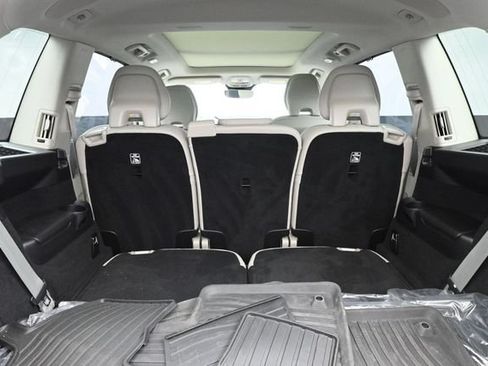 Used 2024 Volvo XC90 B6 Ultimate AWD/4WD image 31