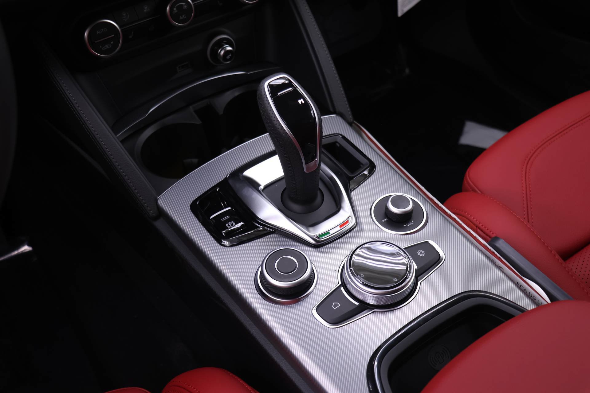 New 2026 Alfa Romeo Stelvio Sprint AWD/4WD image 13