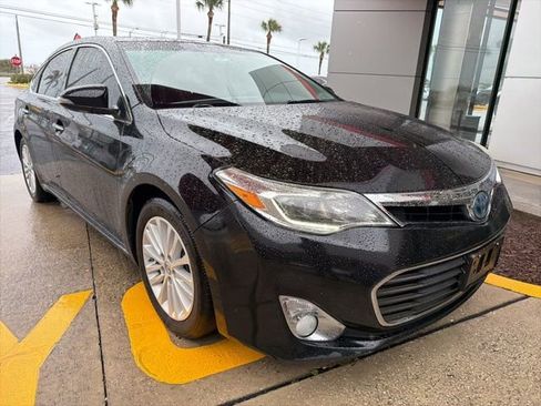 Used 2014 Toyota Avalon Limited w/ Technology Package image 3
