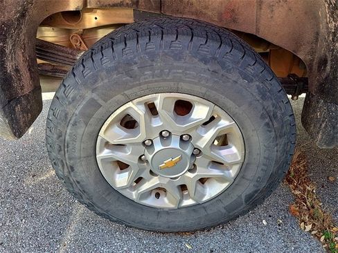 Used 2022 Chevrolet Silverado 2500 LTZ image 5