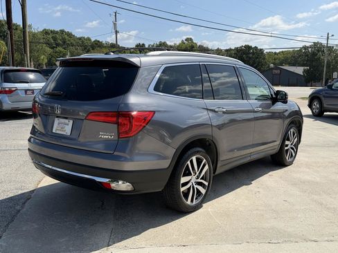 Used 2016 Honda Pilot Touring image 5