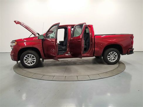 Used 2024 Chevrolet Silverado 1500 RST image 14