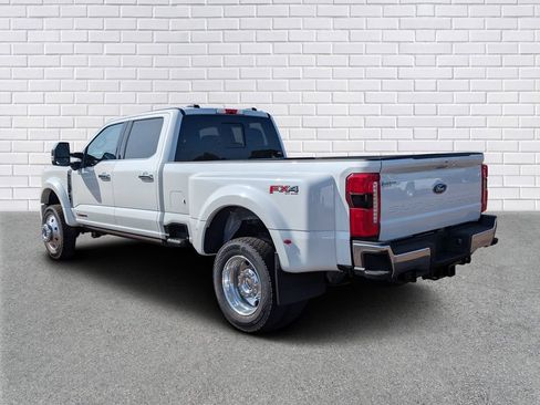 New 2026 Ford F450 Lariat w/ Lariat Ultimate Package AWD/4WD image 3