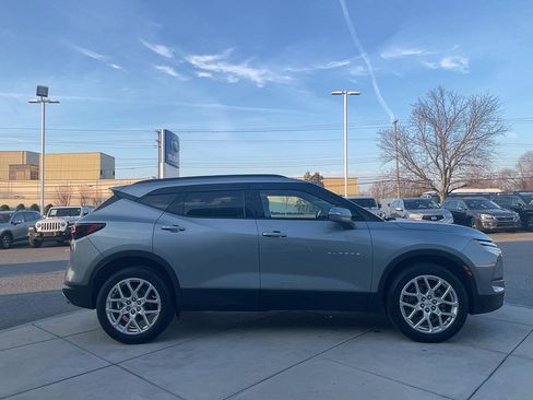Used 2024 Chevrolet Blazer LT image 3