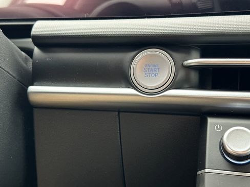 New 2026 Hyundai Tucson SE image 21