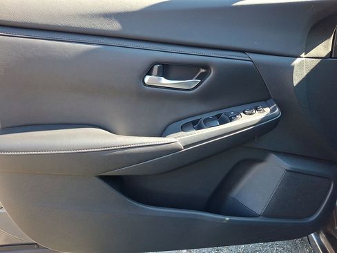 Certified 2021 Nissan Sentra S image 13