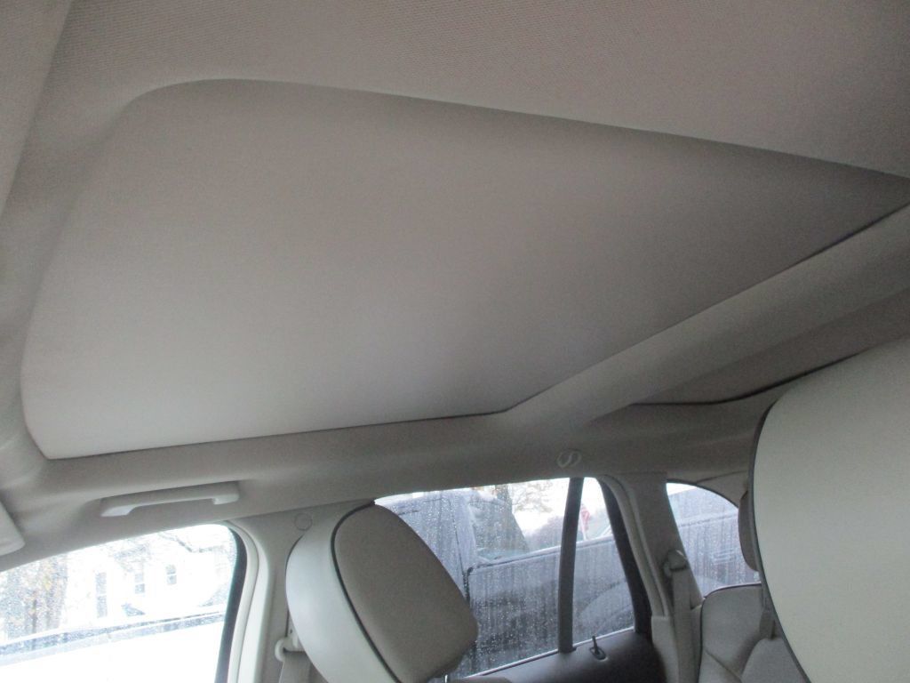 Used 2013 Lincoln MKX AWD image 15
