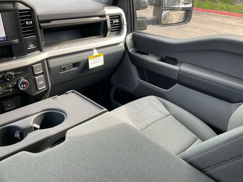 New 2026 Ford F250 XLT w/ Tremor Off-Road Package image 42