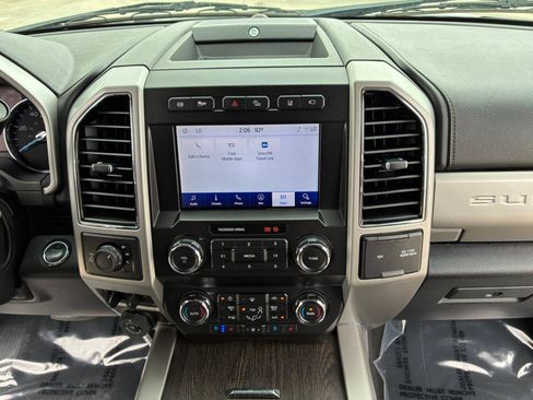 Used 2021 Ford F250 Lariat AWD/4WD image 23