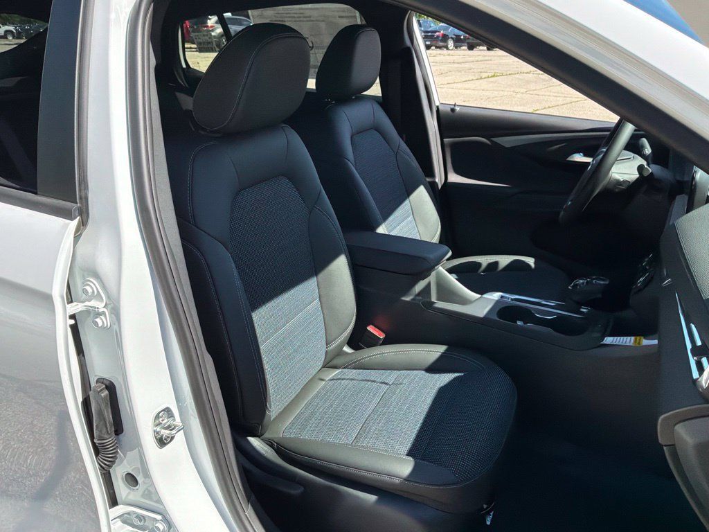 New 2026 Buick Envista Preferred w/ Convenience I Package FWD image 37
