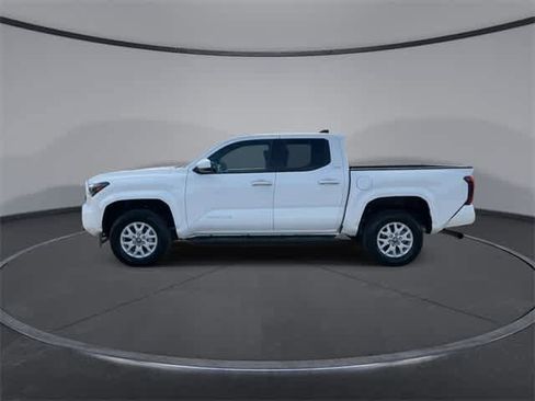 Certified 2025 Toyota Tacoma SR5 image 5