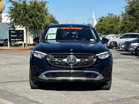 Used 2025 Mercedes-Benz GLC 350e 4MATIC image 3