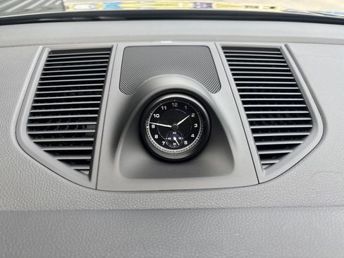 Certified 2025 Porsche Macan image 22