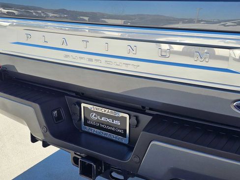 Used 2022 Ford F350 Platinum AWD/4WD image 13