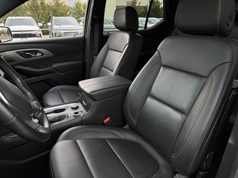 Certified 2023 Chevrolet Traverse LT image 19