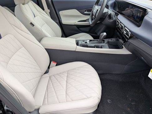 New 2026 Nissan Sentra SL w/ Floor Mat Package FWD image 29