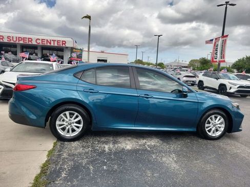 Used 2025 Toyota Camry LE FWD image 12
