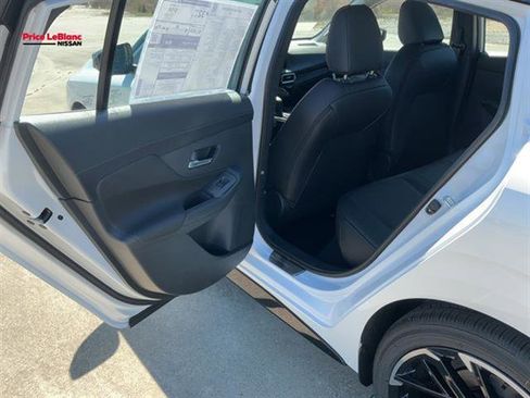 New 2026 Nissan Sentra SR w/ SR Premium Package FWD image 36