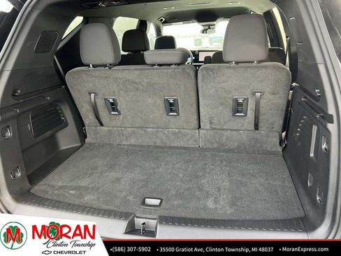 Certified 2024 Chevrolet Traverse LT w/ Midnight/Sport Edition image 12