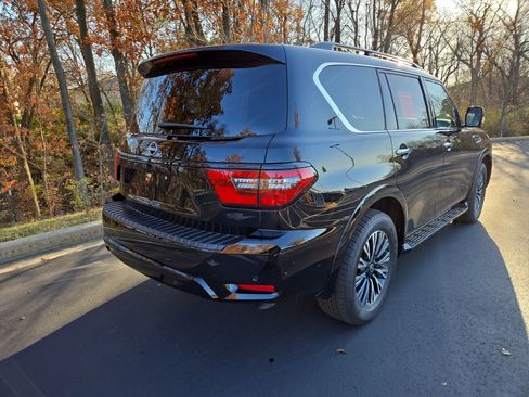 Certified 2024 Nissan Armada SL w/ Midnight Edition Package image 4