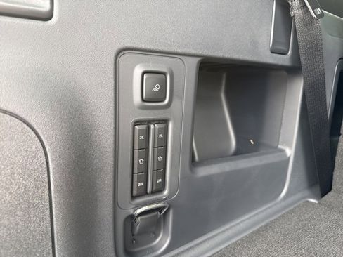 New 2026 Ford Expedition Active image 27