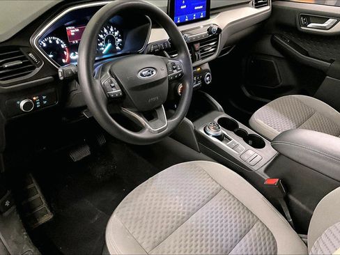 Certified 2020 Ford Escape SE image 12