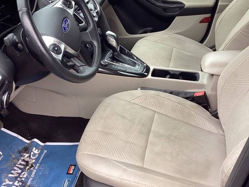 Used 2017 Ford Focus Electric Hatchback FWD image 10