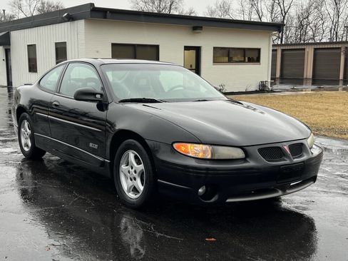 Used 1997 Pontiac Grand Prix GT w/ Opt Pkg image 3
