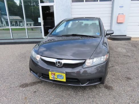 Used 2010 Honda Civic LX image 2