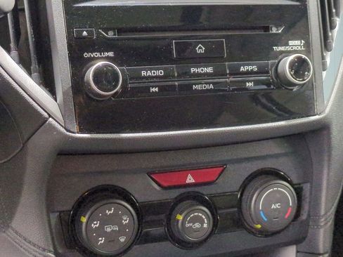 Used 2019 Subaru Crosstrek 2.0i Premium w/ Moonroof Package image 23