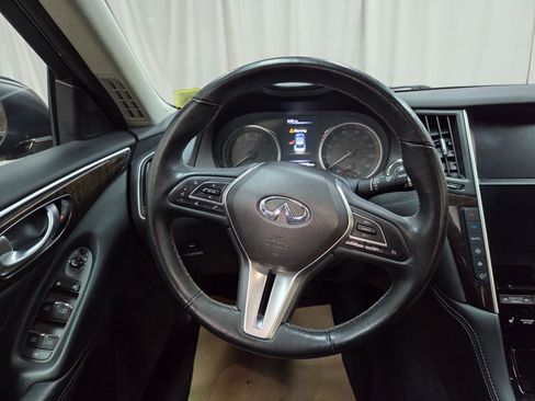 Used 2019 INFINITI Q50 Luxe w/ Essential Package (3.0T Luxe) AWD/4WD image 29