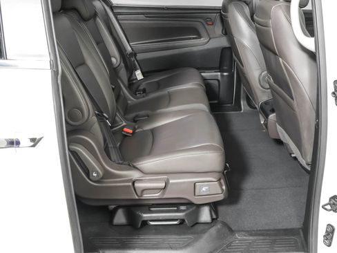 Used 2020 Honda Odyssey Touring image 42