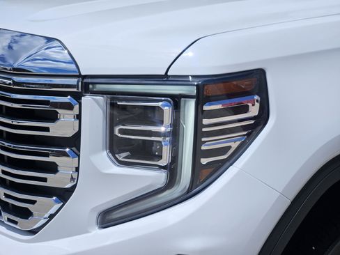 Used 2023 GMC Sierra 1500 Denali w/ Denali Reserve Package RWD image 26