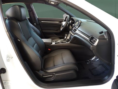 Used 2021 Honda Accord Sport image 15