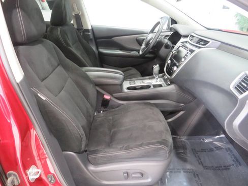Used 2019 Nissan Murano SV w/ Premium Package FWD image 9