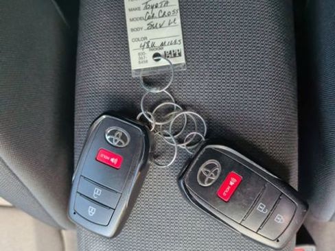Used 2023 Toyota Corolla Cross LE FWD image 35