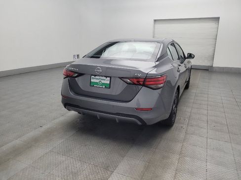 Used 2024 Nissan Sentra SV FWD image 9