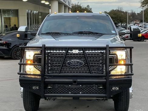 Used 2020 Ford F350 XLT w/ XLT Premium Package image 6