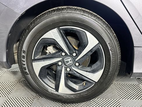 Used 2021 Honda Insight EX image 32