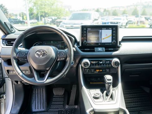 Used 2021 Toyota RAV4 XSE AWD/4WD image 14