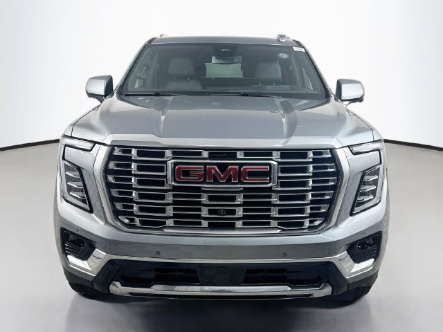 Used 2025 GMC Yukon Denali RWD image 2
