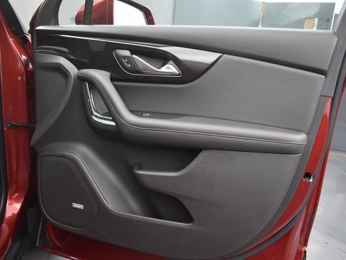 Used 2019 Chevrolet Blazer RS FWD image 34