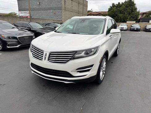 Used 2017 Lincoln MKC Reserve w/ Lincoln MKC Climate Package FWD image 12